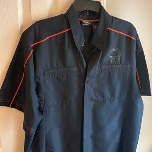 Beautiful Harley Davidson black with orange trim XL shirt.